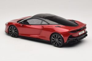 McLaren GTS Rosso GT Spirit 1:18 GT971 Resina — immagine 5 di 6