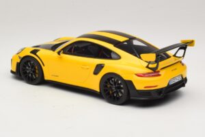 Porsche 911 GT2 RS 991.2 Nurburgring Lap Record Giallo GT Spirit 1:18 GT972 Resina — immagine 5 di 6