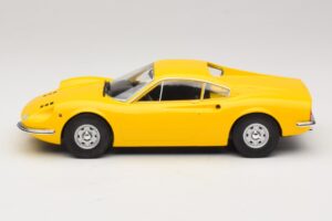 Ferrari Dino 246 GT Giallo MCG 1:18 MCG18168 Pressofusione — immagine 3 di 6