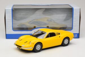 Ferrari Dino 246 GT Giallo MCG 1:18 MCG18168 Pressofusione — immagine 6 di 6
