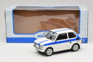 Fiat 126 Castrol Livery Bianco Blu MCG 1:18 MCG18666 Pressofusione — immagine 6 di 6