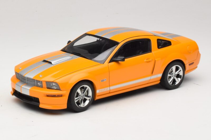 Ford Mustang GT S197 Grabber Orange Metallic AUTOart 1:18 73117-A1 Pressofusione