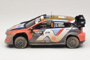 Hyundai i20 N Rally1 #8 O. Tanak / M. Jarveoja Safari Rally Kenya 2025 IXO 1:18 18RMC247A Pressofusione — immagine 3 di 6
