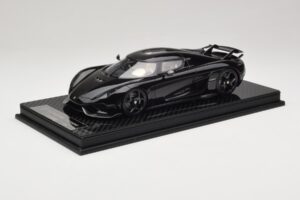 Koenigsegg Regera Nero Pacchetto Carbonio Interno Beige FrontiArt 1:18 REMC042 Resina