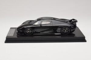 Koenigsegg Regera Nero Pacchetto Carbonio Interno Beige FrontiArt 1:18 REMC042 Resina — immagine 3 di 7