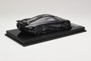 Koenigsegg Regera Nero Pacchetto Carbonio FrontiArt 1:18 F079-179 Resina — immagine 2 di 7