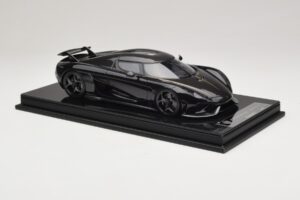 Koenigsegg Regera Nero Pacchetto Carbonio FrontiArt 1:18 F079-179 Resina — immagine 4 di 7
