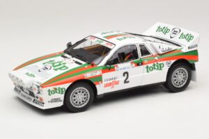 Lancia 037 #2 A. Bettega / M. Perissinot Rally San Marino 1984 Kyosho 1:18 08306F Pressofusione