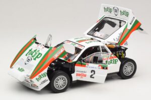 Lancia 037 #2 A. Bettega / M. Perissinot Rally San Marino 1984 Kyosho 1:18 08306F Pressofusione — immagine 2 di 8