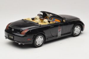 Lexus SC430 Cabriolet Nero Motormax 1:18 73119 Pressofusione — immagine 2 di 6