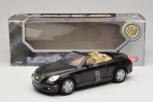 Lexus SC430 Cabriolet Nero Motormax 1:18 73119 Pressofusione — immagine 6 di 6