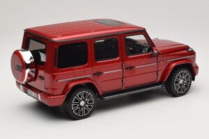 Mercedes G-Class W465 Hyacinth Red Norev 1:18 183037 Pressofusione — immagine 2 di 6