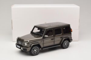 Mercedes G-Class W465 Indium Grey Norev 1:18 183036 Pressofusione — immagine 6 di 6