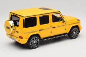 Mercedes G-Class W465 Sun Yellow Norev 1:18 183038 Pressofusione — immagine 2 di 6