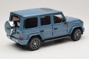 Mercedes G-Class W465 Vintage Blue Norev 1:18 183034 Pressofusione — immagine 2 di 6