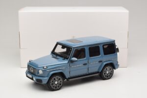 Mercedes G-Class W465 Vintage Blue Norev 1:18 183034 Pressofusione — immagine 6 di 6
