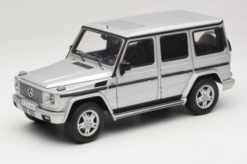 Mercedes G500 W463 LWB Edizione Concessionario Argento AUTOart 1:18 B66962142 Pressofusione