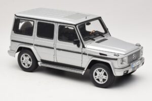 Mercedes G500 W463 LWB Edizione Concessionario Argento AUTOart 1:18 B66962142 Pressofusione — immagine 6 di 8