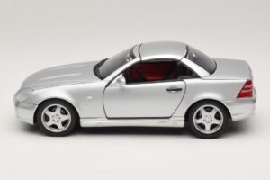 Mercedes SLK230 R170 AMG Roadster Argento UT Models 1:18 26152 Pressofusione — immagine 4 di 8
