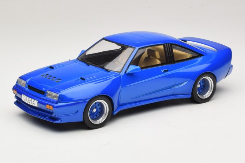 Opel Manta B Blu Metallizzato MCG 1:18 MCG18258 Pressofusione