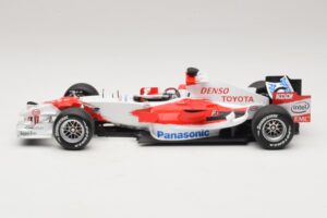 Panasonic Toyota Racing TF106 #11 J. Trulli 2006 Minichamps 1:18 AM59558L Pressofusione — immagine 3 di 7