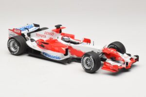 Panasonic Toyota Racing TF106 #11 J. Trulli 2006 Minichamps 1:18 AM59558L Pressofusione — immagine 4 di 7