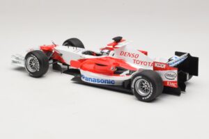 Panasonic Toyota Racing TF106 #11 J. Trulli 2006 Minichamps 1:18 AM59558L Pressofusione — immagine 5 di 7