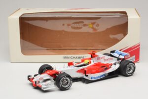 Panasonic Toyota Racing TF106 #12 R. Schumacher 2006 Minichamps 1:18 AM59557K Pressofusione — immagine 7 di 7