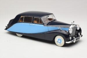 Rolls-Royce Silver Wraith Empress by Hooper Nero & Blu Scuro MCG 1:18 MCG18051 Pressofusione — immagine 4 di 6