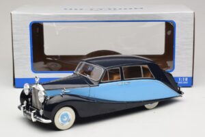 Rolls-Royce Silver Wraith Empress by Hooper Nero & Blu Scuro MCG 1:18 MCG18051 Pressofusione — immagine 6 di 6