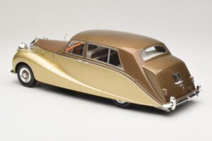 Rolls-Royce Silver Wraith Empress by Hooper Marrone & Oro MCG 1:18 MCG18000 Pressofusione — immagine 5 di 6