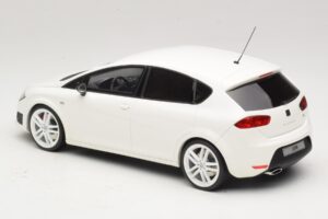 SEAT Leon Cupra R Mk2 Bianco Otto 1:18 OT1332 Resina — immagine 5 di 6