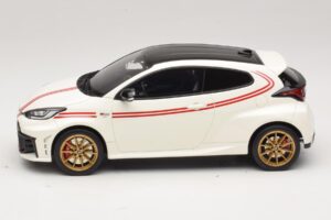 Toyota GR Yaris TGR Italy Edizione Limitata Pure White Otto 1:18 OT1183 Resina — immagine 3 di 6