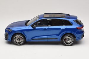 Audi SQ5 FY TFSI Ultra Blu Otto 1:18 OT1281 Resina — immagine 3 di 6