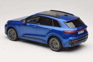 Audi SQ5 FY TFSI Ultra Blu Otto 1:18 OT1281 Resina — immagine 5 di 6