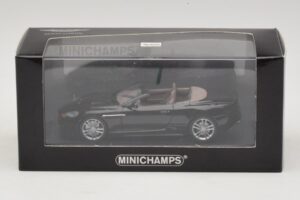 Aston Martin DBS Volante Nero Metallizzato Minichamps 1:43 400137930 Pressofusione — immagine 4 di 4