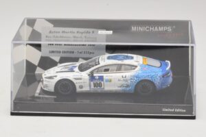 Aston Martin Rapide S #100 Bez / Schubauer 24 Hours of Nurburgring 2013 Minichamps 1:43 437131300 Pressofusione — immagine 4 di 5