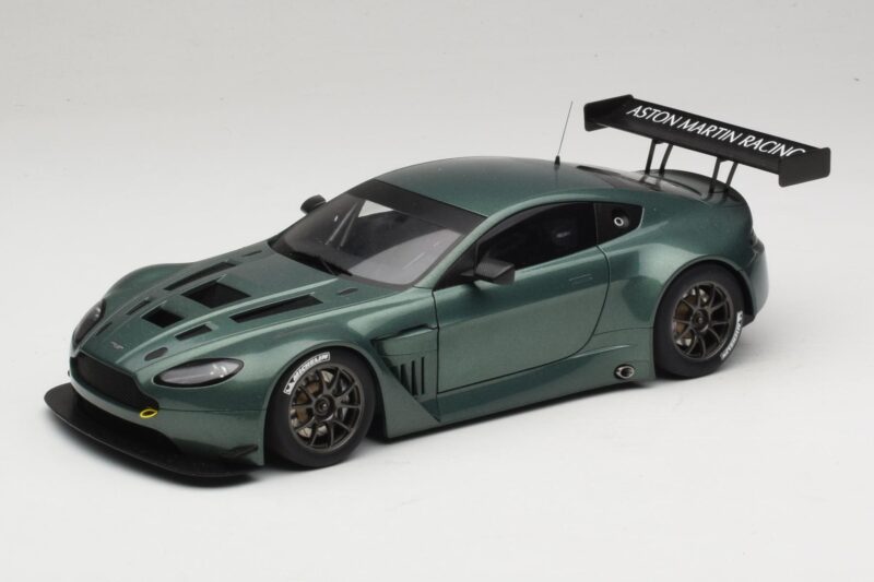Aston Martin V12 Vantage GT3 Verde AUTOart 1:18 81306 Pressofusione