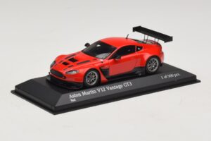 Aston Martin V12 Vantage GT3 Rosso Minichamps 1:43 4371121392 Pressofusione — immagine 2 di 4
