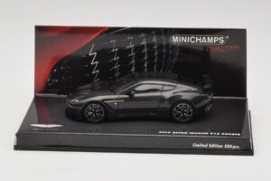 Aston Martin V12 Zagato Scintilla Silver Minichamps 1:43 437137221 Pressofusione