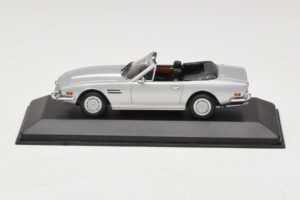 Aston Martin V8 Volante Argento Minichamps 1:43 400137601 Pressofusione