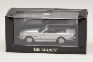 Aston Martin V8 Volante Argento Minichamps 1:43 400137601 Pressofusione — immagine 4 di 4