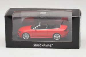 Audi RS5 B8 Cabriolet Rosso Minichamps 1:43 410011230 Pressofusione — immagine 4 di 4