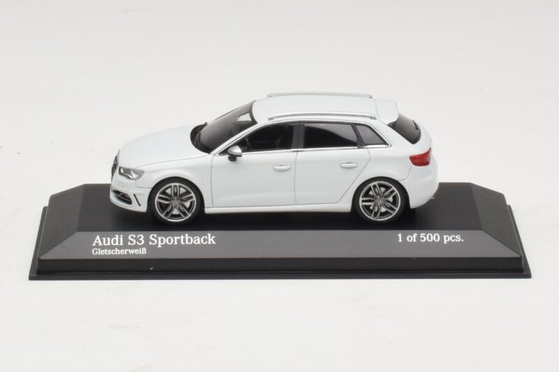 Audi S3 8V Sportback Bianco Minichamps 1:43 437013010 Pressofusione