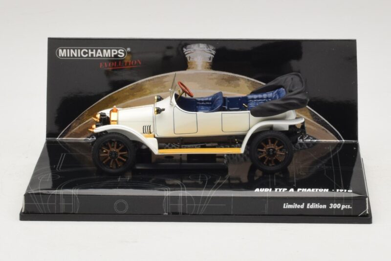 Audi Typ A Phaeton Bianco Blu Minichamps 1:43 Audi Typ A Phaeton Bianco Blu Minichamps 1:43 437019032 Pressofusione