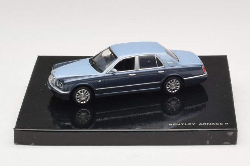 Bentley Arnage R Fountain Meteor Minichamps 1:43 Bentley Arnage R Fountain Meteor Minichamps 1:43 BL385 Pressofusione