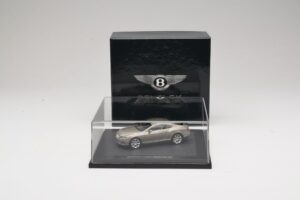 Bentley Continental GT Light Bronze Metallic Minichamps 1:43 BL834 Pressofusione — immagine 4 di 4