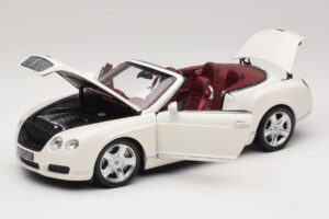 Bentley Continental GTC Bianco Scatola Di Ricambio Minichamps 1:18 100139032-R1 Pressofusione — immagine 2 di 8