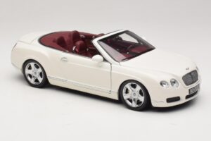 Bentley Continental GTC Bianco Scatola Di Ricambio Minichamps 1:18 100139032-R1 Pressofusione — immagine 6 di 8