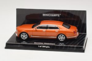 Bentley Mulsanne Arancione Metallizzato Minichamps 1:43 Bentley Mulsanne Arancione Metallizzato Minichamps 1:43 436139902 Pressofusione